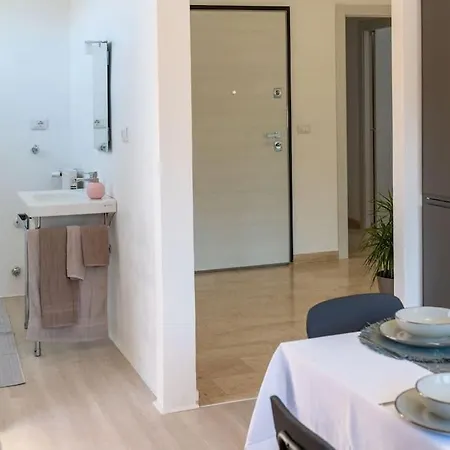 Biancaluna Esclusivo 130 Mq Lägenhet