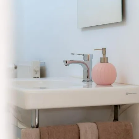 Biancaluna Esclusivo 130 Mq * San Salvatore (Genoa)