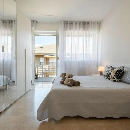 Biancaluna Esclusivo 130 Mq * San Salvatore (Genoa)