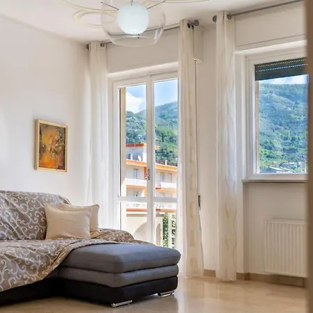 Biancaluna Esclusivo 130 Mq Apartmán San Salvatore (Genoa)