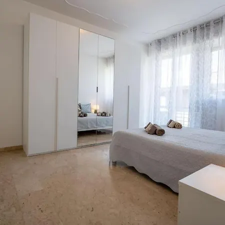 Biancaluna Esclusivo 130 Mq Apartmán *